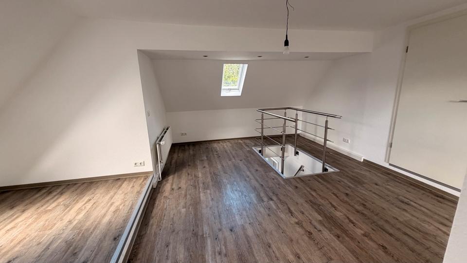 Etagenwohnung Essen Stadtbezirk V - 4 Zimmer, 100 m&sup2;, 850&euro; | Angebot:26327051