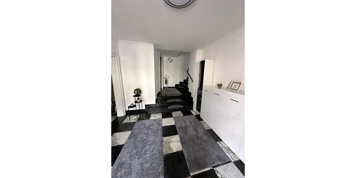 Doppelhaushälfte Velbert Velbert-Mitte - 6 Zimmer, 171 m&sup2;, 600.000&euro; | Angebot:27030686