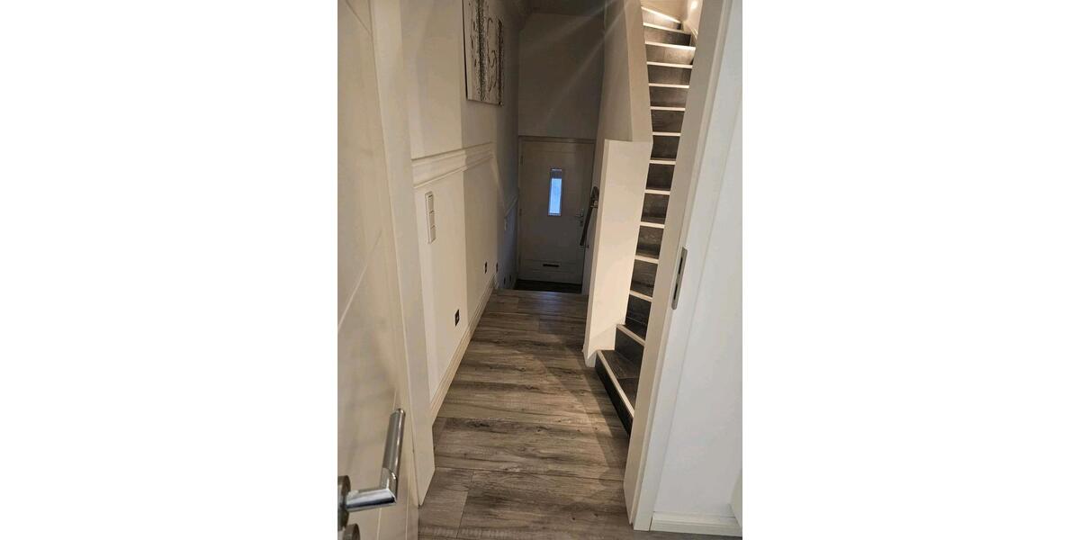 Reihenhaus Duisburg Walsum - 5 Zimmer, 89 m&sup2;, 310.000&euro; | Angebot:24727301