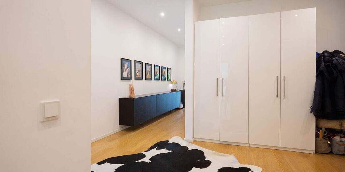 Etagenwohnung Krefeld / Bockum Bockum - 5 Zimmer, 229 m&sup2;, 2.950&euro; | Angebot:25246774