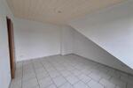 Dachgeschoßwohnung Duisburg Hochheide - 2 Zimmer, 90 m&sup2;, 896&euro; | Angebot:26200652