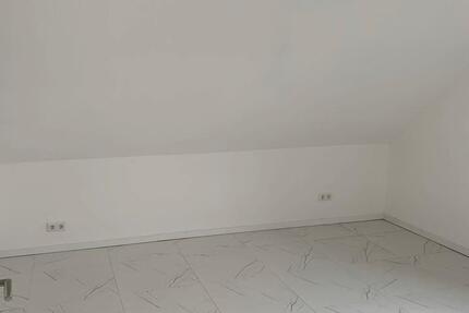 Wohnung Oberhausen Schmachtendorf - 3.5 Zimmer, 85 m&sup2;, 850&euro; | Angebot:26122522