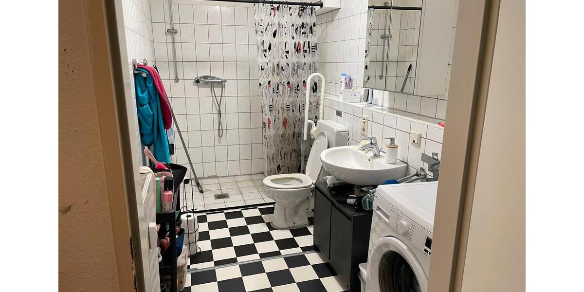 Etagenwohnung Duisburg Duisburg-Mitte - 2 Zimmer, 63 m&sup2;, 472&euro; | Angebot:26340400
