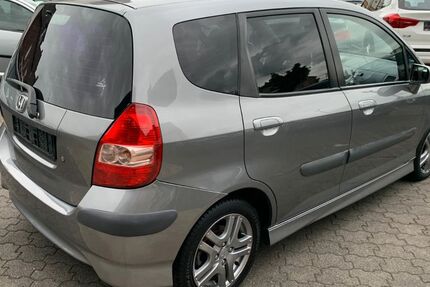 Honda Jazz 189.000 km 4.250 &euro; Moers 47443