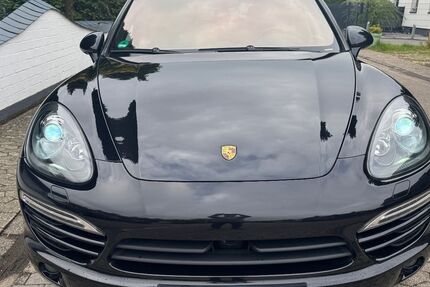 Porsche Cayenne 144.600 km 27.900 € Ratingen 40885