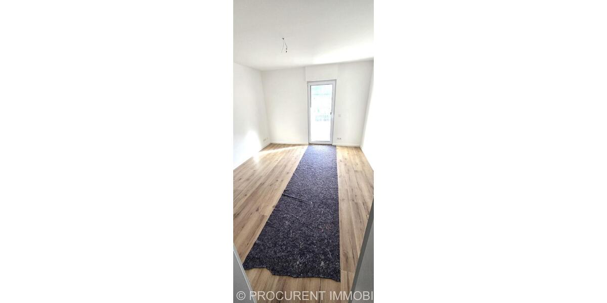 Kernsaniert . . Energetisch optimiert . . Wie neu! Schönes Reihenhaus in Krefeld Dyklage. Einziehen und sich wohlfühlen! 4 zimmer