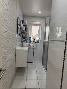 ERDGESCHOSS, SOFORT VERFÜGBAR & GARTENNUTZUNG - Erdgeschoßwohnung Oberhausen | Angebot:25428369