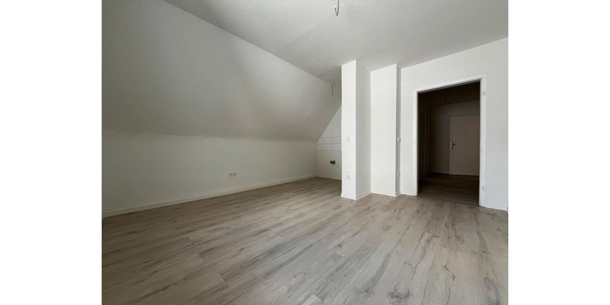 Dachgeschoßwohnung Essen Stadtbezirk V - 2.5 Zimmer, 50 m&sup2;, 519&euro; | Angebot:26463898