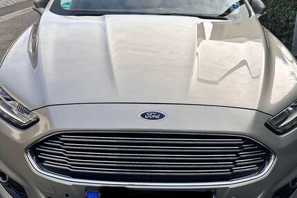 Ford Mondeo 57.700 km 14.200 € Essen 45355