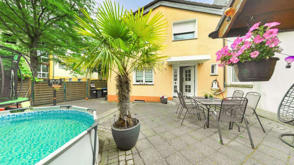 Einfamilienhaus Duisburg Mittelmeiderich - 4 Zimmer, 105 m&sup2;, 339.000&euro; | Angebot:26875777