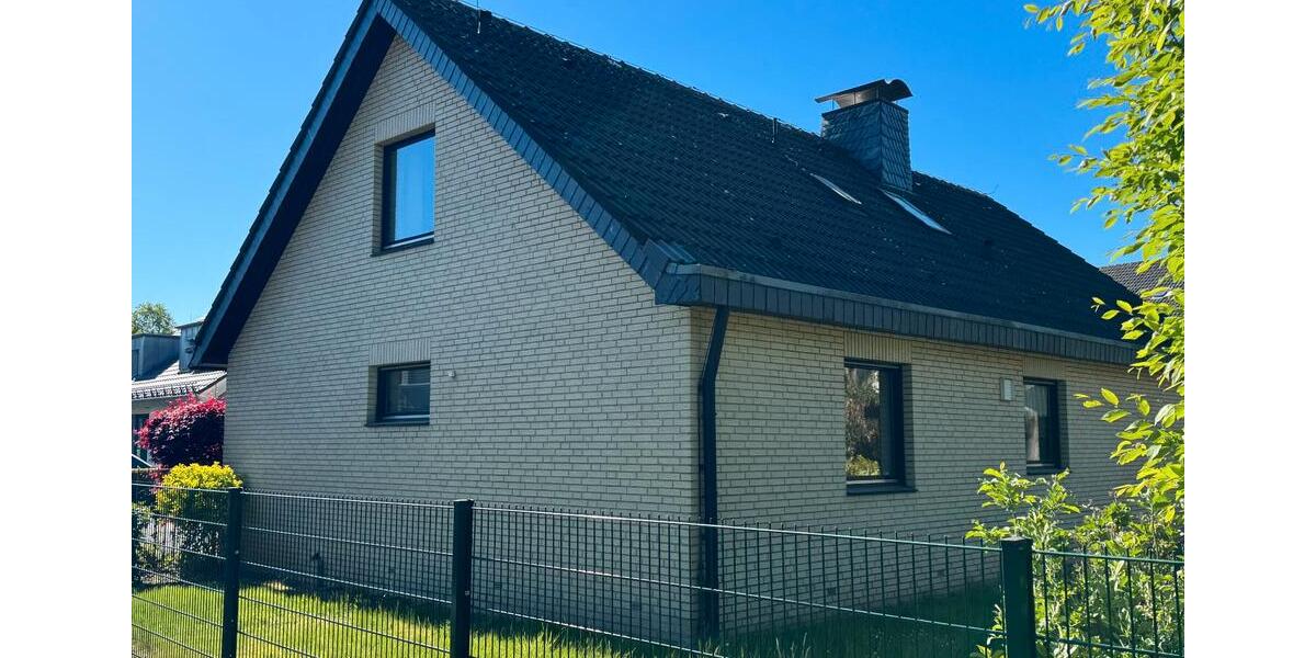Einfamilienhaus Kaarst - 7 Zimmer, 232 m&sup2;, 940.000&euro; | Angebot:26921795