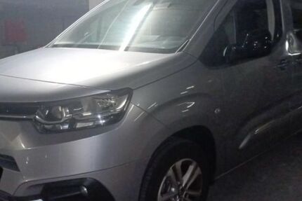 Toyota Proace City 4.000 km 28.440 &euro; Oberhausen 46149