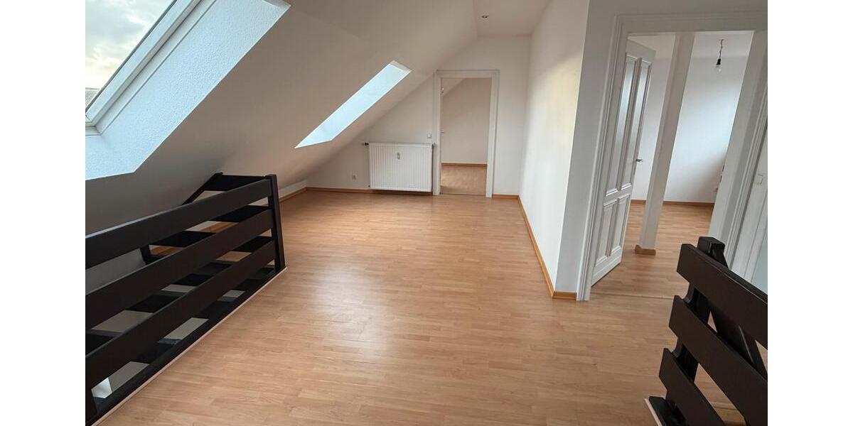 Maisonettenwohnung Essen Huttrop - 4 Zimmer, 102 m&sup2;, 850&euro; | Angebot:25612777