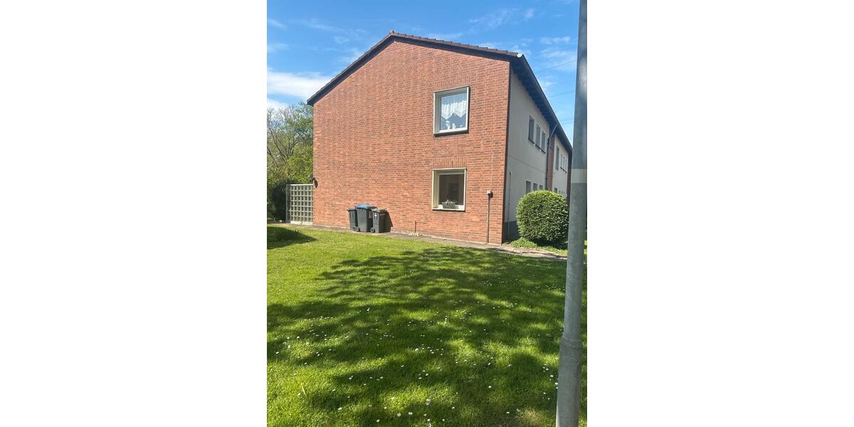 Erdgeschoßwohnung Moers Rheinkamp - 3.5 Zimmer, 66 m&sup2;, 624&euro; | Angebot:26382967