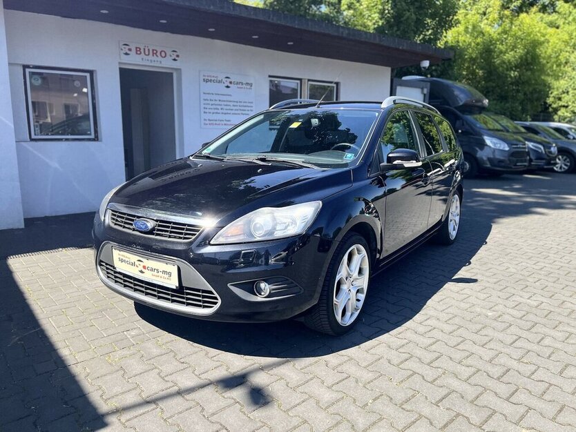 Focus Titanium / LPG / Sitzheizung / Xenon / AHK