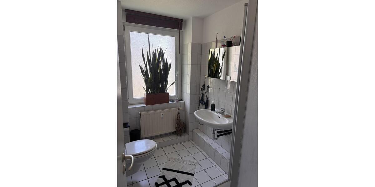 Erdgeschoßwohnung Essen Stadtbezirk III - 2.5 Zimmer, 50 m&sup2;, 434&euro; | Angebot:26389106