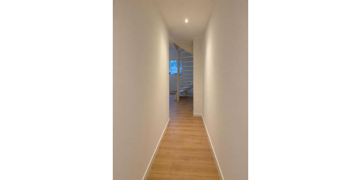 Maisonettenwohnung Duisburg Laar - 5 Zimmer, 120 m&sup2;, 1.200&euro; | Angebot:26126118