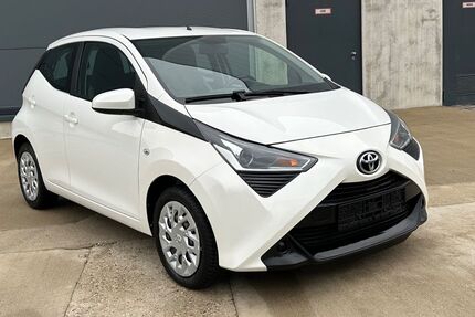 Toyota Aygo (X) 115.000 km 6.990 &euro; Neuss 41460