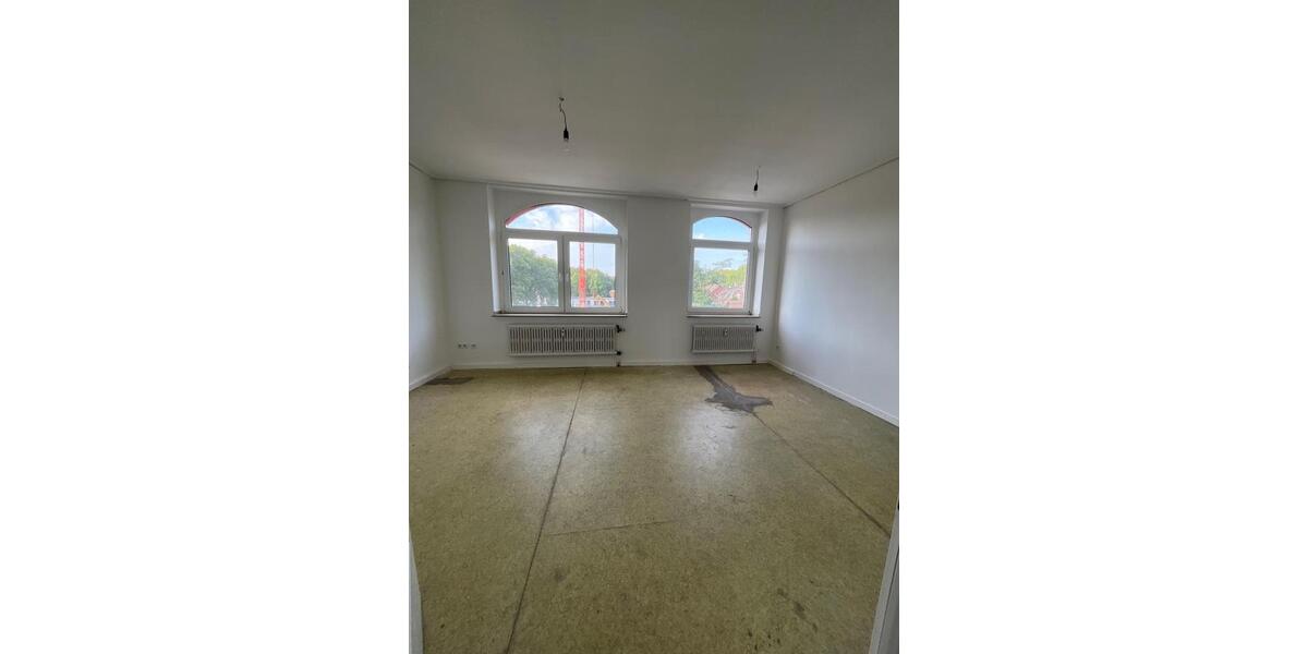 Dachgeschoßwohnung Duisburg Hamborn - 2.5 Zimmer, 55 m&sup2;, 369&euro; | Angebot:24807016