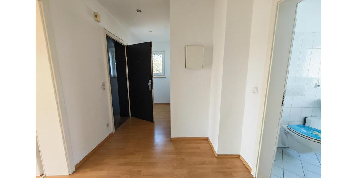 Etagenwohnung Duisburg Huckingen - 2 Zimmer, 70 m&sup2;, 649&euro; | Angebot:25402960