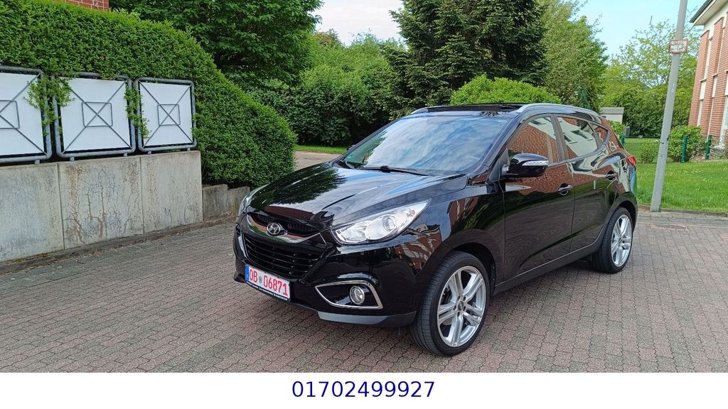 Hyundai ix35 141.000 km 7.999 &euro; Oberhausen 46145