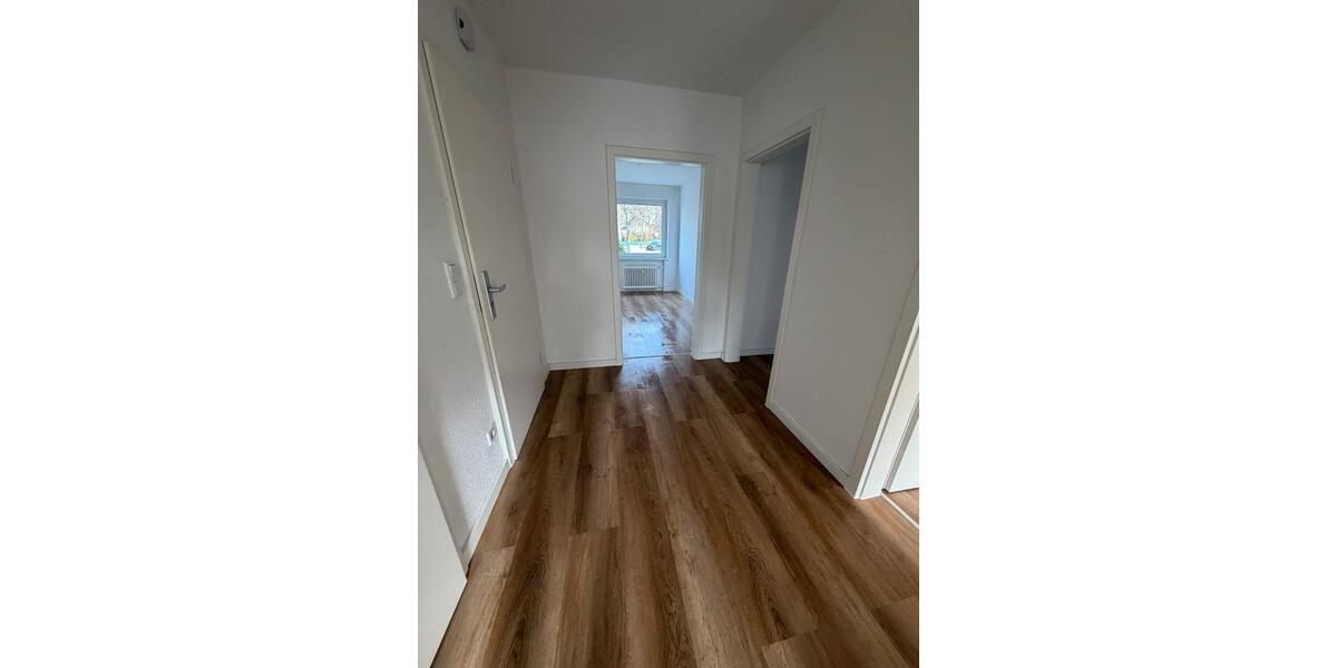Erdgeschoßwohnung Duisburg Hamborn - 3.5 Zimmer, 71 m&sup2;, 710&euro; | Angebot:25547526
