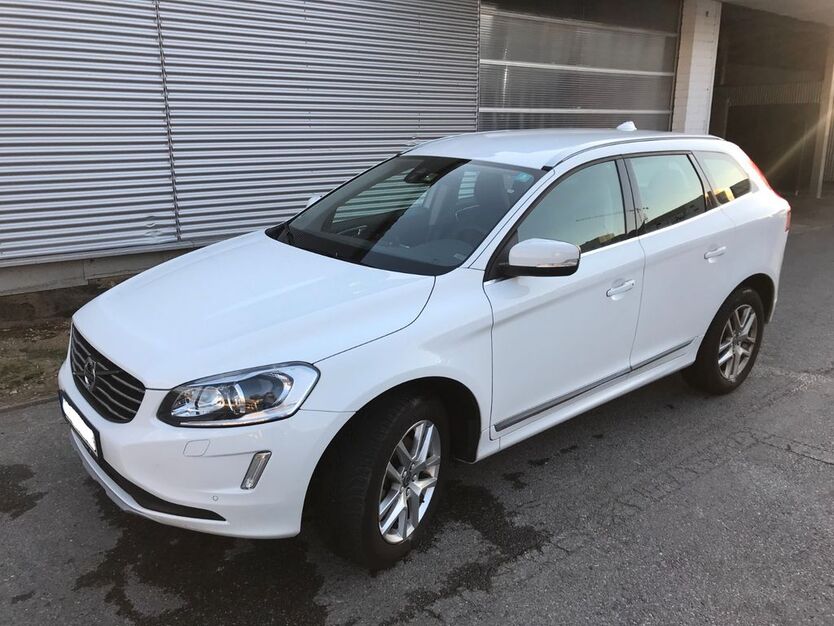 Volvo XC60 180.000 km 12.990 € Willich 47877