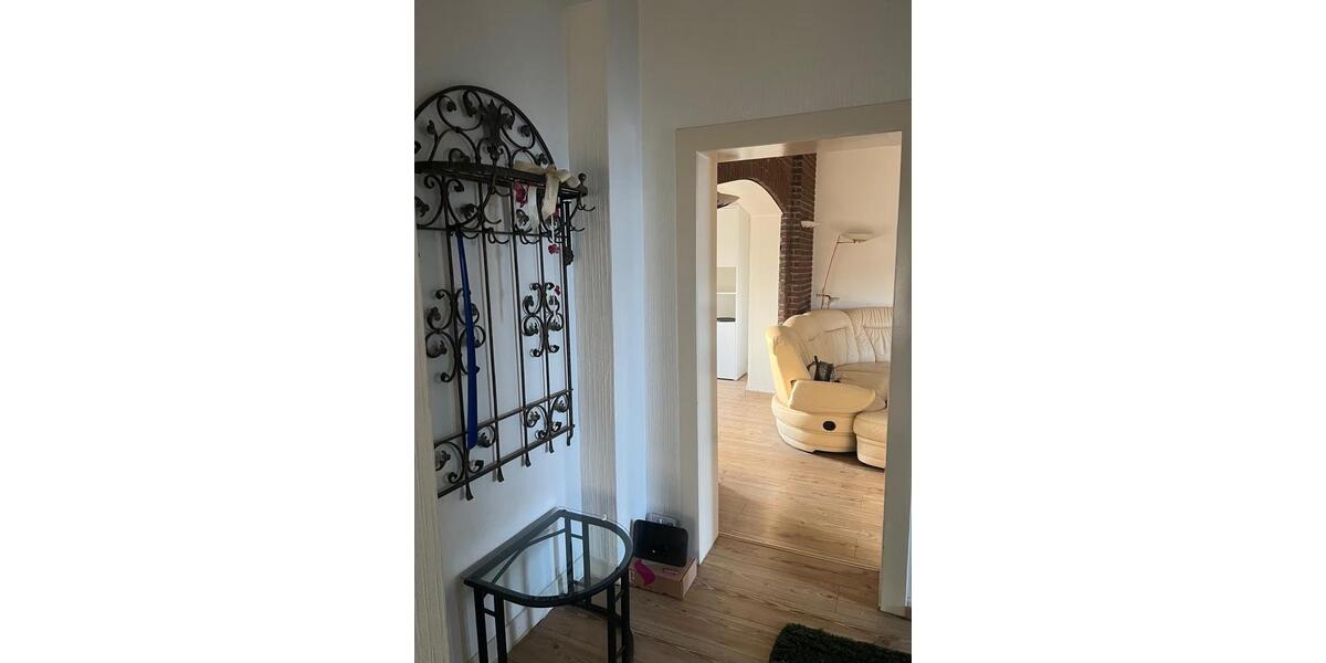 Etagenwohnung Krefeld Benrad - 2 Zimmer, 82 m&sup2;, 943&euro; | Angebot:26367892