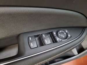 Opel Insignia Innovation Pano Navi Pro Winterpak. Park& 70.133 km 18.970 € HAAN 42781