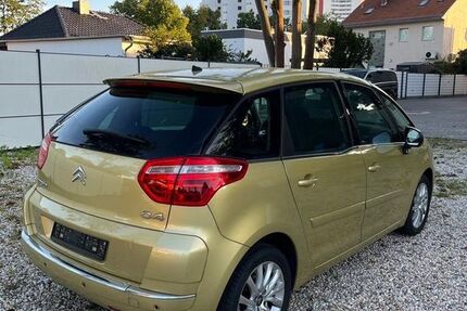 Citroen C4 Picasso 148.000 km 3.499 € Duisburg 47138