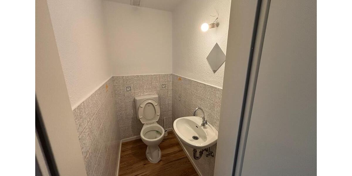 Etagenwohnung Krefeld Fischeln - 3 Zimmer, 83 m&sup2;, 890&euro; | Angebot:25484235