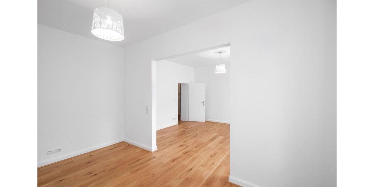 Zoovrt 3Zi komplett sanierte helle Whg Parkett EBK ab Februar zimmer