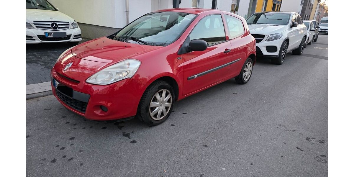 Renault Clio 148.000 km 3.000 &euro; Duisburg 47055