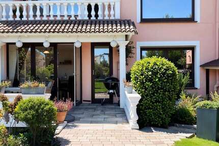 Haus zum Kaufen in Duisburg 469.000 € 124 m² 5 zimmer