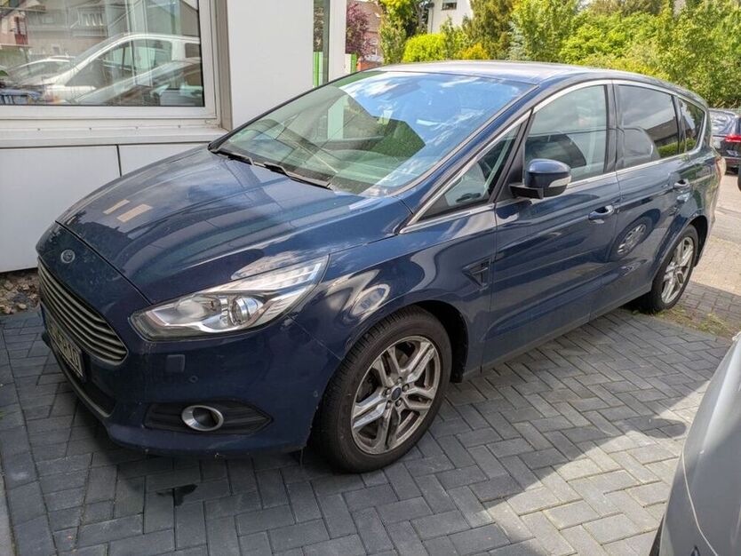 S-Max