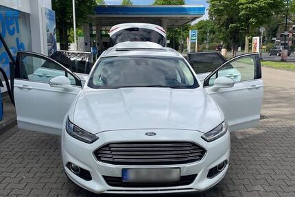 Ford Mondeo 222.000 km 9.400 &euro; Düsseldorf 40595