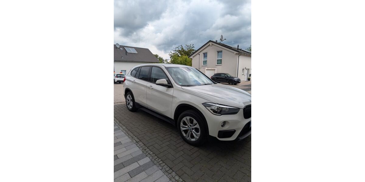 BMW X1 86.269 km 21.900 &euro; Velbert 42551