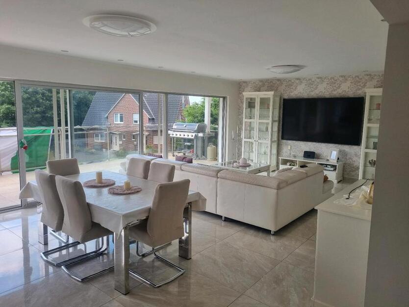 Haus mit Einliegerwohnung, Garage,Blick ins Grüne, Super Lage, zimmer