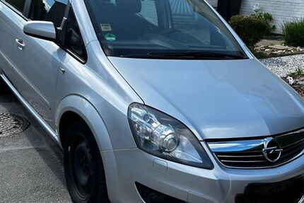 Opel Zafira 158.000 km 3.200 € Wuppertal 42111