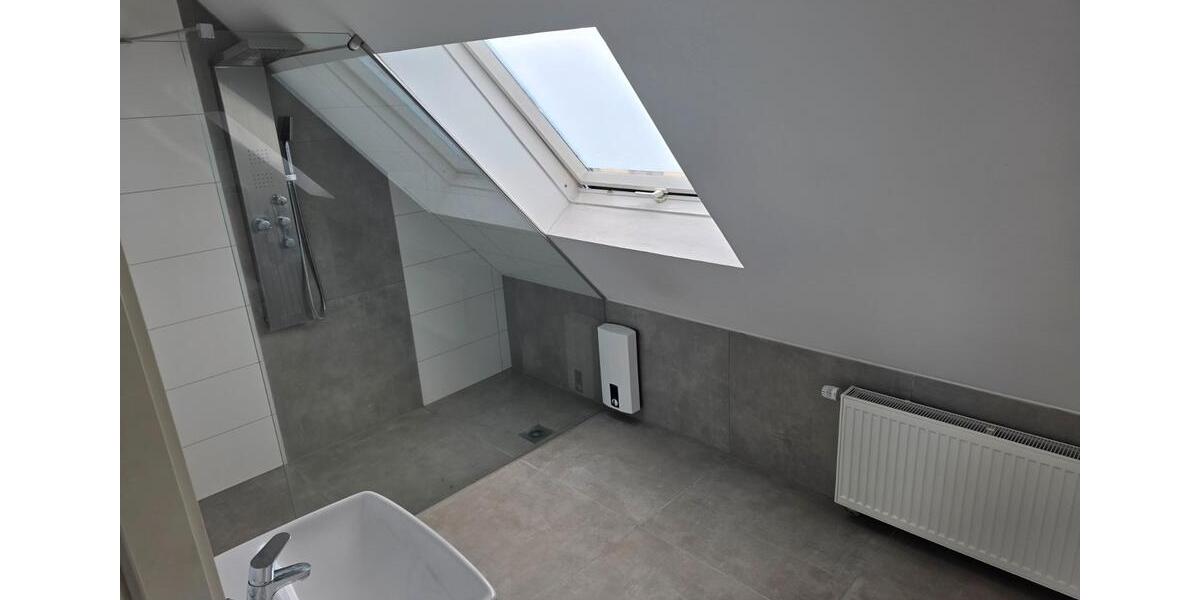 Dachgeschoßwohnung Oberhausen Biefang - 3.5 Zimmer, 96 m&sup2;, 930&euro; | Angebot:26322256