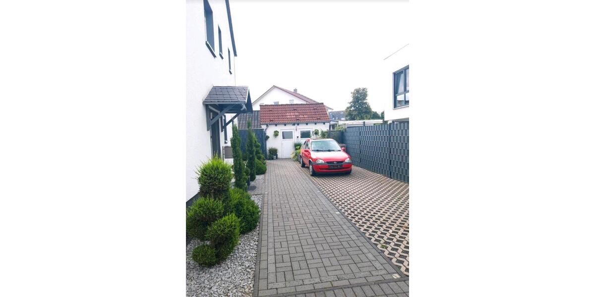 Doppelhaushälfte Duisburg Rheinhausen - 8 Zimmer, 180 m&sup2;, 520.000&euro; | Angebot:27083305