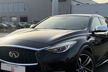 INFINITI Q30 72.947 km 17.990 &euro; Düsseldorf 40233