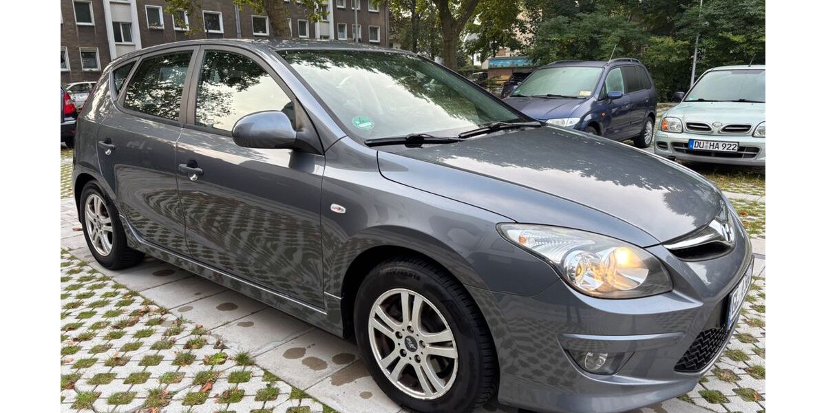 Hyundai i30 229.000 km 2.600 &euro; Duisburg 47137