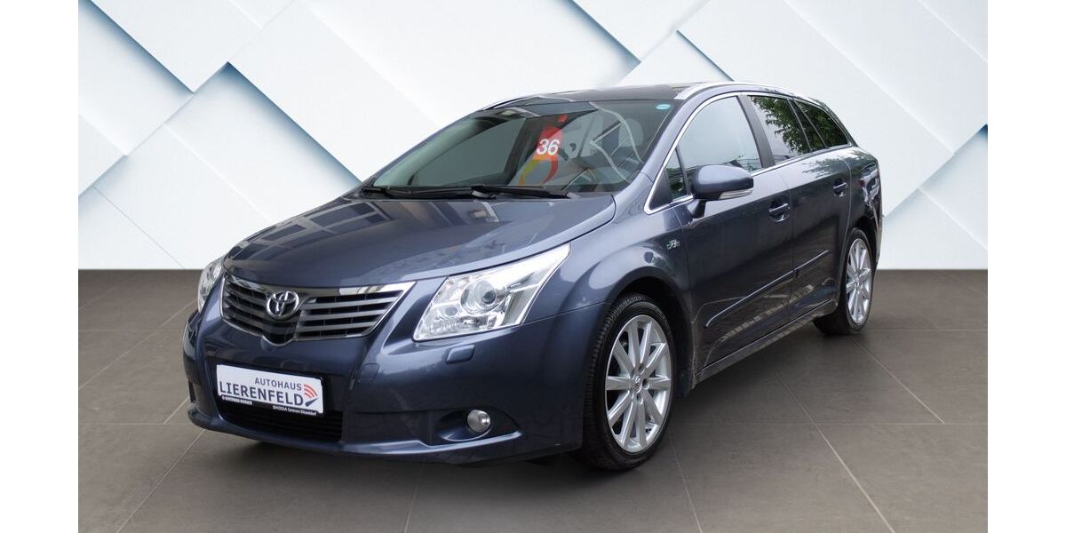 Toyota Avensis 76.839 km 11.990 &euro; Düsseldorf 40231