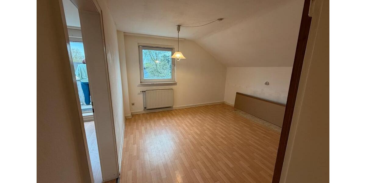 Dachgeschoßwohnung Duisburg Walsum - 1 Zimmer, 58 m&sup2;, 630&euro; | Angebot:26091586