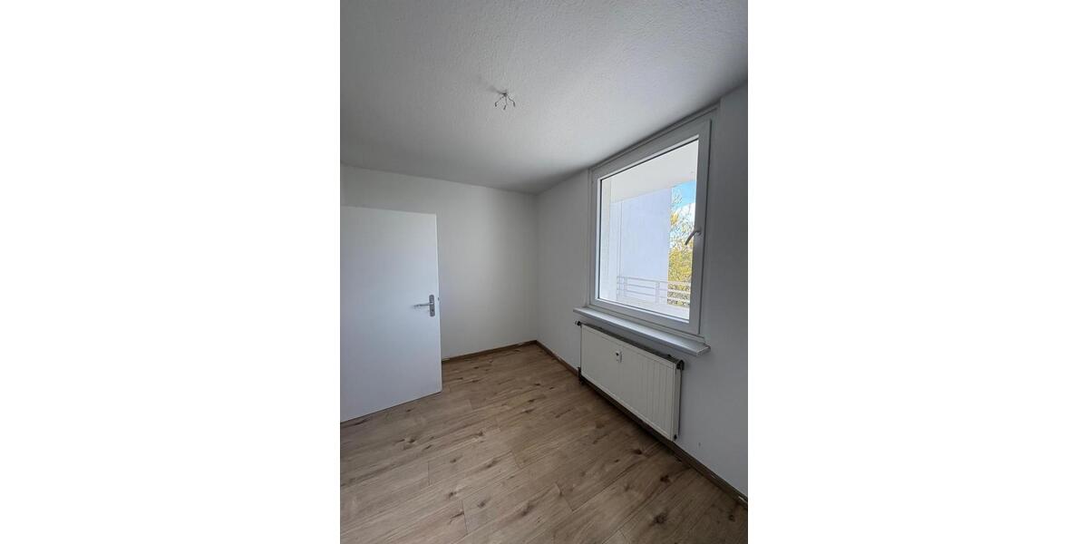 Etagenwohnung Ratingen Tiefenbroich - 3 Zimmer, 82 m&sup2;, 974&euro; | Angebot:26102047