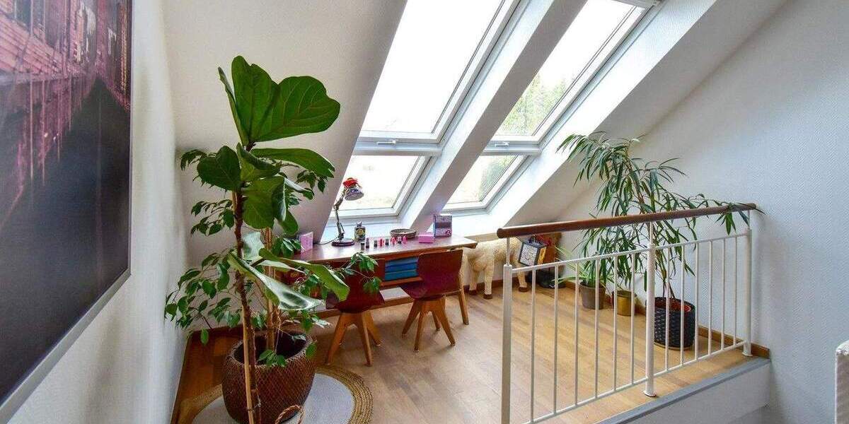 Einfamilienhaus Duisburg / Huckingen Huckingen - 7 Zimmer, 243 m&sup2;, 999.000&euro; | Angebot:25360366