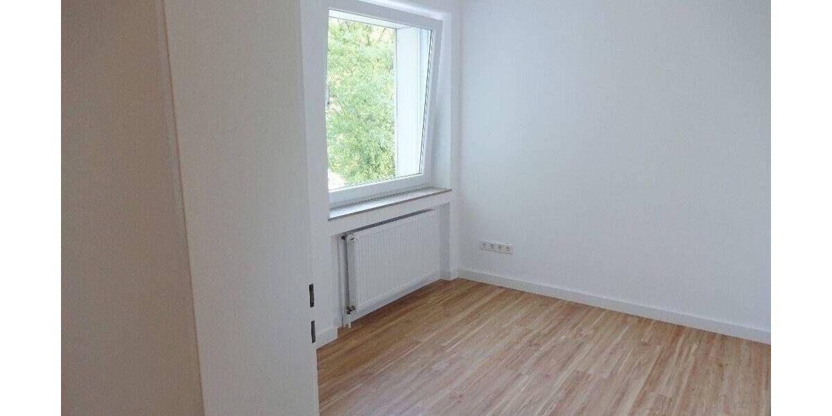 Etagenwohnung Düsseldorf Ludenberg - 5 Zimmer, 88 m&sup2;, 1.800&euro; | Angebot:26878630