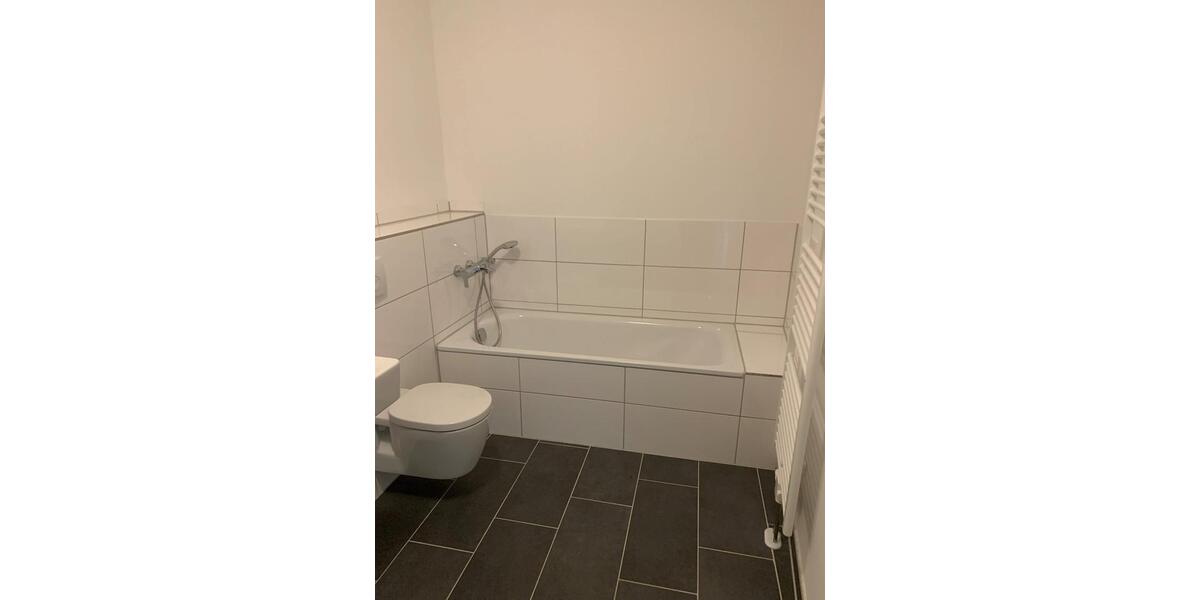 Etagenwohnung Essen Stadtkern - 3.5 Zimmer, 84 m&sup2;, 1.036&euro; | Angebot:26615944