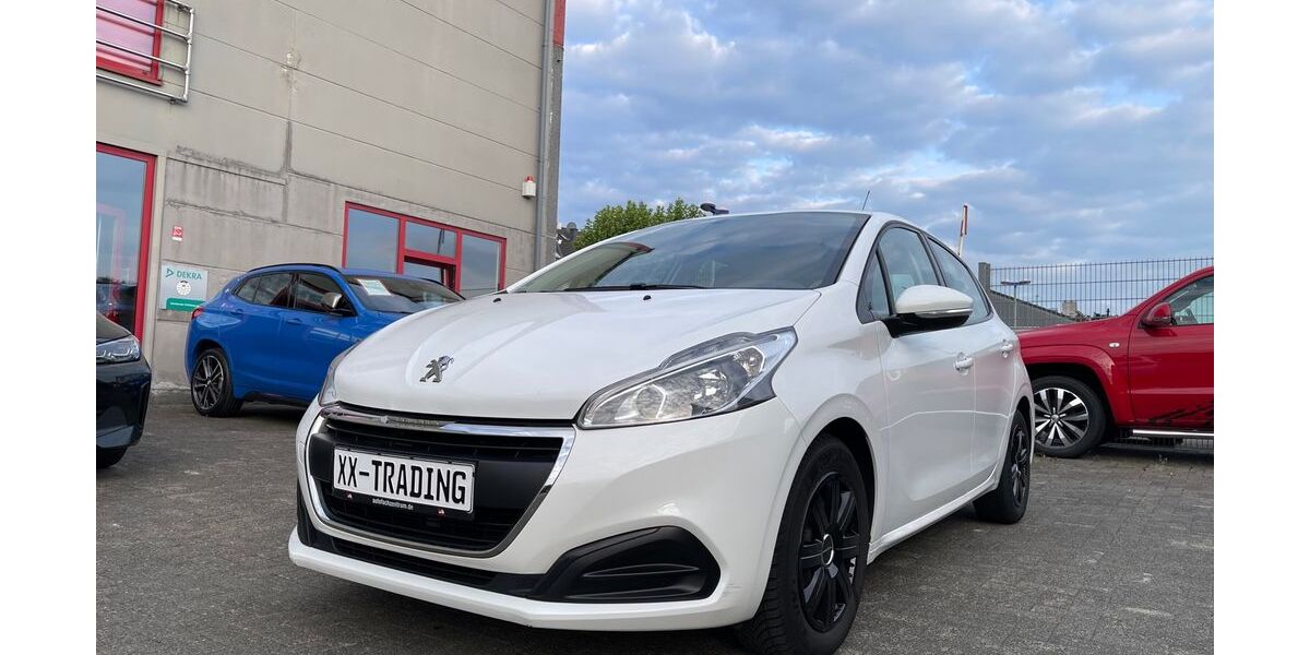 Peugeot 208 71.120 km 8.950 &euro; Velbert 42553